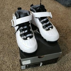 Jordan's black-and-white size 4 youth